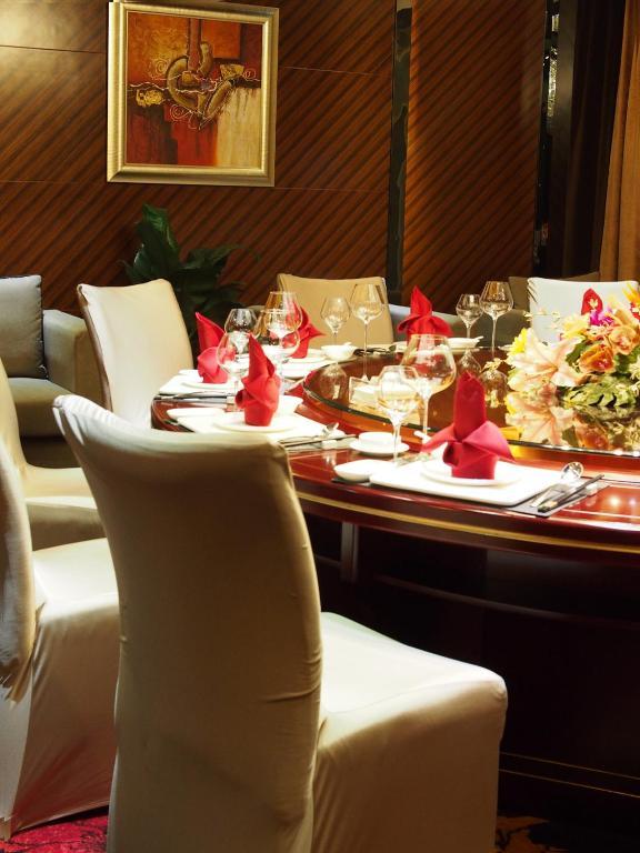 Chengdu Liwan International Hotel Экстерьер фото